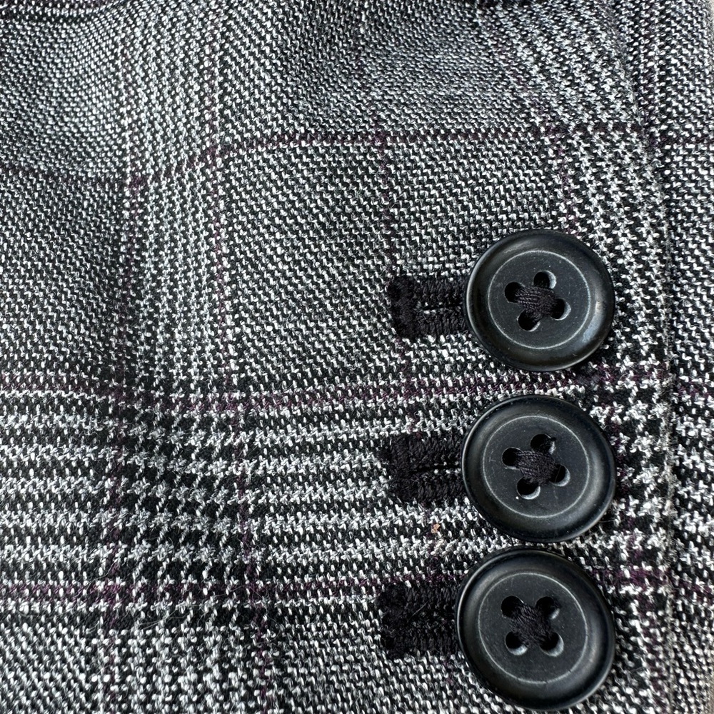 Banana Republic Factory Downtown Plaid Blazer - Size 6 - Picture 6 of 11